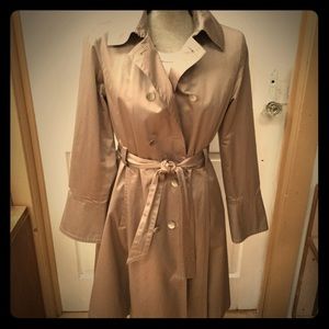 Last Call Tonight! MODA W’s M Trench Coat